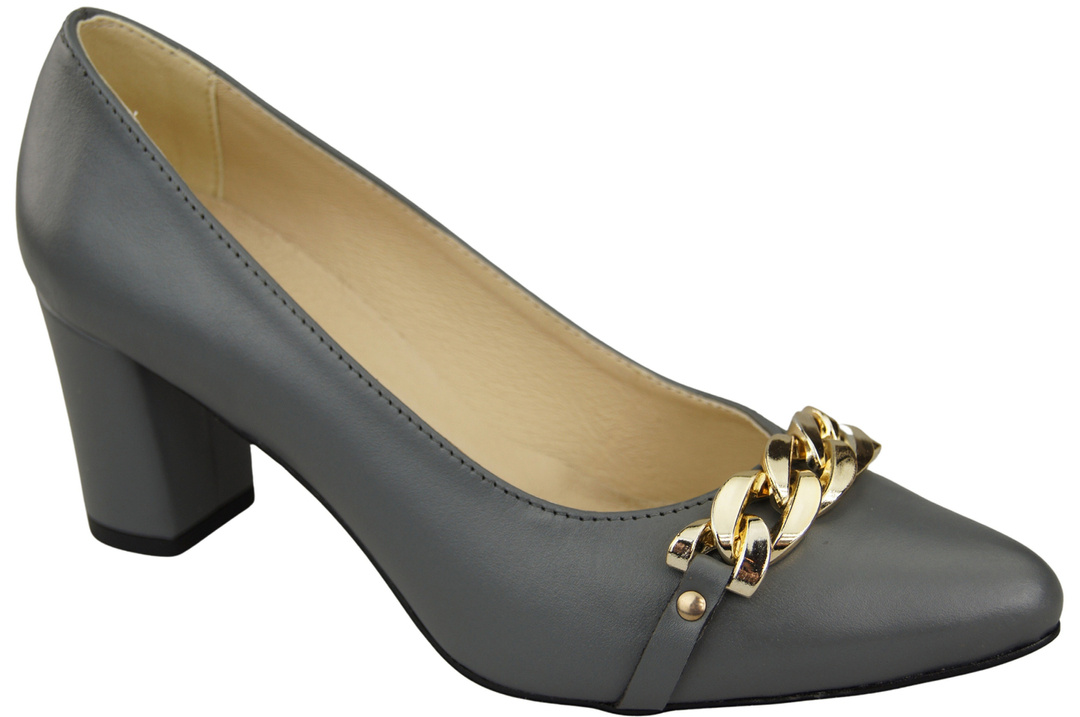 Classic Women's  Pumps Shoes made of Natural Leather with a Gold Decorative Chain 200 ElitaBut