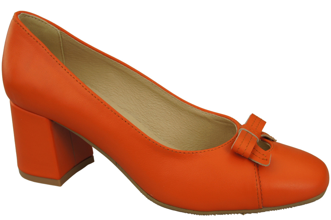 Women's Pumps with a Bow, Natural Leather and Low Heel 203 ElitaBut