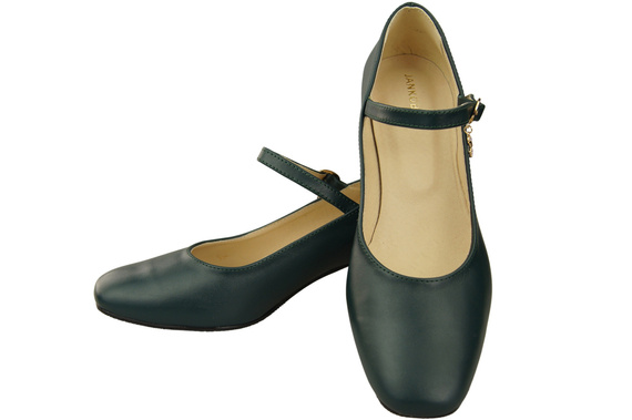 Women's shoes Pumps with a strap, natural leather 202 ElitaBut